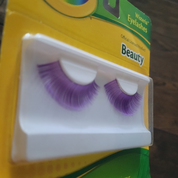 💲3️⃣ NEW💜 Crayola WISTERIA (PURPLE) Eyelashes Self-adhesive Cosplay Halloween - Picture 4 of 4